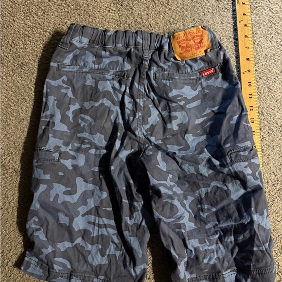 EUC Levi"s Boys 16 blue camo‎ Cargo Shorts - Picture 4 of 5
